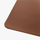 Alterzone Pad Desktop Sustainable Vegan Leather Surface, Cognac Brown - DELENordic.com Alterzone Pad Desktop Sustainable Vegan Leather Surface, Cognac Brown